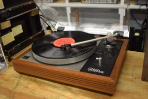 Linn Sondek Turntable - Model: LP12