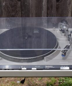 Technics Turntable - Model: SL-3300