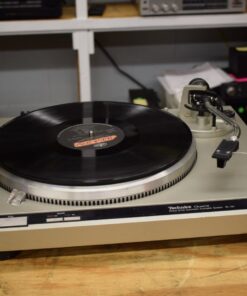 Technics Turntable - Model: SL-Q2