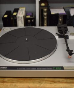 Yamaha Turntable - Model: P-200