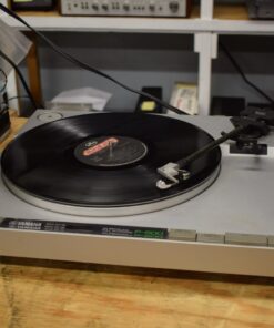 Yamaha Turntable - Model: P-500